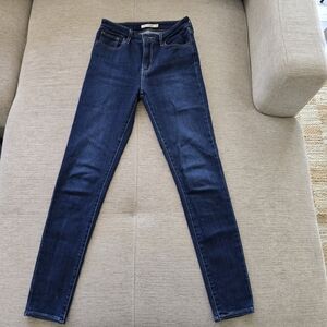 Levis Women's Skinny Jeans - Dark Blue Sz 26